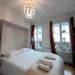 Heart Of Haussman Quiet & Balcony Daire *