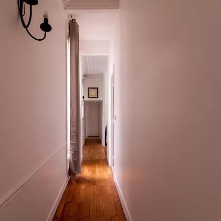 Heart Of Haussman Quiet & Balcony Daire *