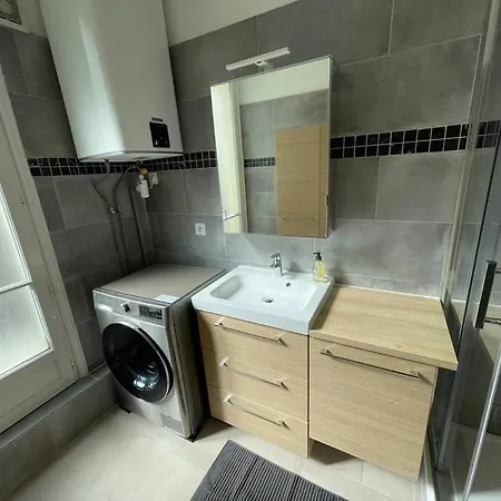 Heart Of Haussman Quiet & Balcony Daire *